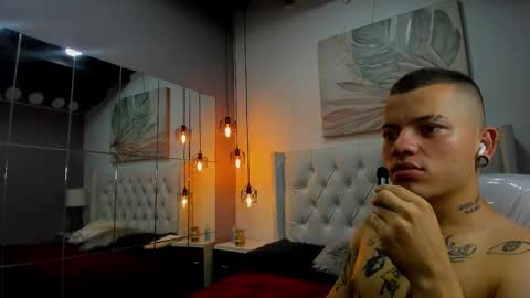 Snapshot of wildthor26 chatting on February 24, 2026, 4:54 am wild online show from February 24, 2026, 4:54 am