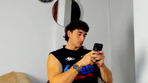 Snapshot of will_ferrari300 chatting on February 27, 2026, 8:25 am will_ferrari300 online show from February 27, 2026, 8:25 am