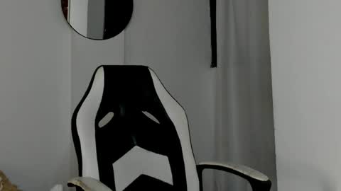 will_ferrari300 online show from March 13, 2026, 4:52 am