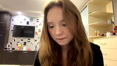 Olivia online show from March 3, 2026, 3:07 pm