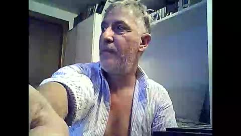 Snapshot of willfire71 chatting on December 2, 2024, 10:39 am Willfire71 online show from December 2, 2024, 10:39 am