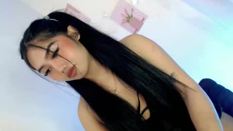 LE XI online show from February 15, 2026, 10:17 pm