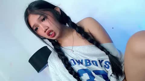 LE XI online show from March 19, 2026, 5:00 am