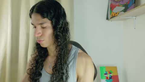 willy_veins online show from September 12, 2025, 6:08 pm
