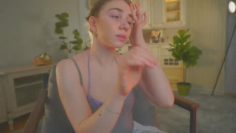 Snapshot of winnieriedesel chatting on May 9, 2026, 3:12 am Lillian online show from May 9, 2026, 3:12 am