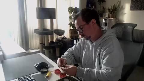 Snapshot of winnydepooh chatting on January 31, 2025, 2:39 pm cream36 online show from January 31, 2025, 2:39 pm