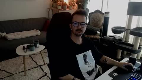 Snapshot of winnydepooh chatting on October 3, 2025, 8:44 am cream36 online show from October 3, 2025, 8:44 am