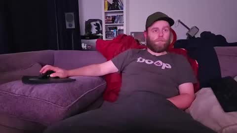 Snapshot of winter117 chatting on November 21, 2025, 1:37 am winter117 online show from November 21, 2025, 1:37 am