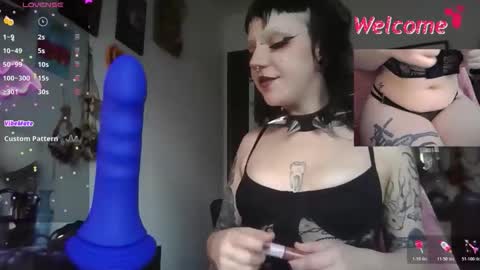 Snapshot of wispytheclown chatting on November 10, 2025, 8:52 pm Wispy online show from November 10, 2025, 8:52 pm