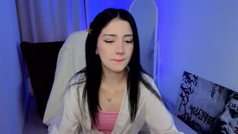 Vivian online show from December 1, 2025, 5:45 am