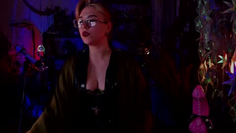 Goddess of two strapons  - Mr. long Don Mr. Pinky online show from December 13, 2024, 6:16 pm