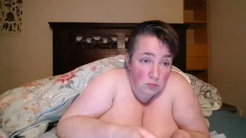 Annie online show from December 21, 2025, 7:26 am