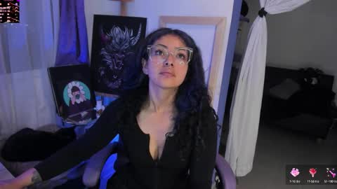 Snapshot of witchofhearts chatting on September 20, 2025, 2:01 am Luna Violeta A r t i s t online show from September 20, 2025, 2:01 am