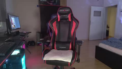 wizzman2442 online show from February 25, 2025, 5:41 am