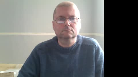 Snapshot of wobble444 chatting on December 9, 2024, 10:54 am wobble444 online show from December 9, 2024, 10:54 am