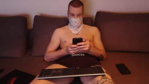 wolf021221 online show from April 15, 2026, 8:31 pm