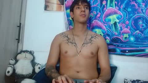 wolf_light online show from January 15, 2026, 1:21 am