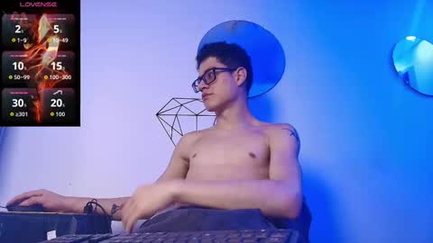  W O L F  online show from September 23, 2025, 11:24 am