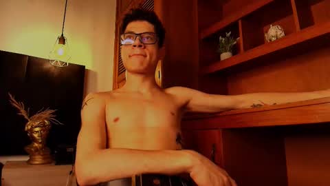  W O L F  online show from October 9, 2025, 11:41 am