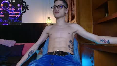  W O L F  online show from March 31, 2026, 11:21 am