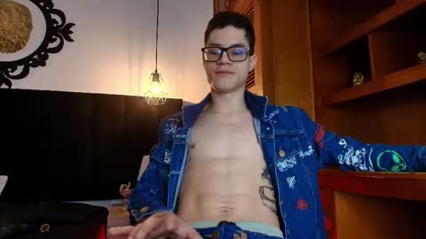  W O L F  online show from April 13, 2026, 11:27 am