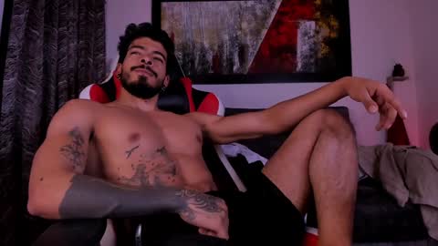 Snapshot of wolferatus chatting on December 3, 2024, 10:29 pm wolferatus online show from December 3, 2024, 10:29 pm