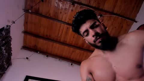 Snapshot of wolferatus chatting on December 23, 2024, 5:54 pm wolferatus online show from December 23, 2024, 5:54 pm