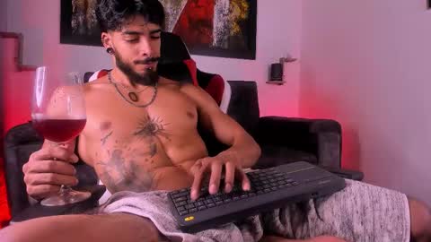 Snapshot of wolferatus chatting on November 20, 2025, 10:31 pm wolferatus online show from November 20, 2025, 10:31 pm