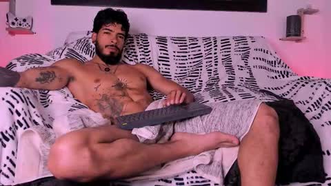 Snapshot of wolferatus chatting on December 13, 2025, 8:58 pm wolferatus online show from December 13, 2025, 8:58 pm