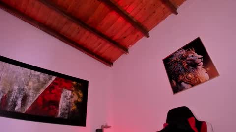 Snapshot of wolferatus chatting on February 9, 2026, 8:24 pm wolferatus online show from February 9, 2026, 8:24 pm