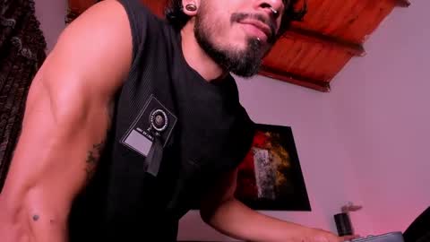 Snapshot of wolferatus chatting on March 25, 2026, 9:10 pm wolferatus online show from March 25, 2026, 9:10 pm