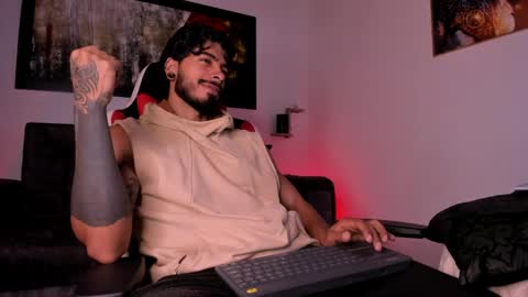 Snapshot of wolferatus chatting on April 5, 2026, 6:27 pm wolferatus online show from April 5, 2026, 6:27 pm