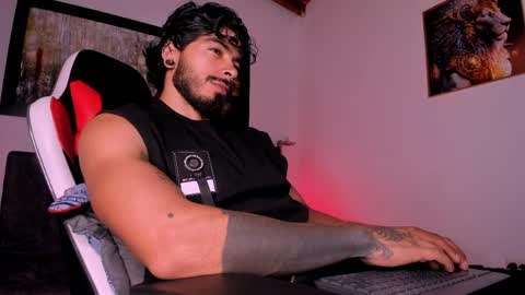 Snapshot of wolferatus chatting on April 8, 2026, 8:42 pm wolferatus online show from April 8, 2026, 8:42 pm