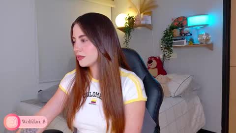   online show from October 15, 2025, 2:55 am