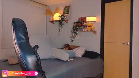 Snapshot of wolfsfoster chatting on June 12, 2026, 3:16 am online show from June 12, 2026, 3:16 am