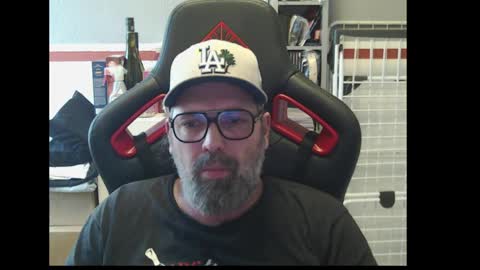 Adam online show from April 2, 2026, 4:04 pm