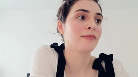 Stia online show from April 3, 2026, 12:36 pm