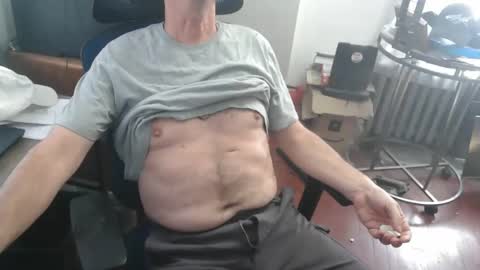 woodworker6473 online show from April 10, 2026, 2:11 pm