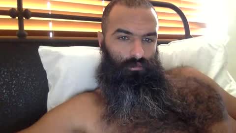 woof_wolf37 online show from October 17, 2025, 5:15 pm