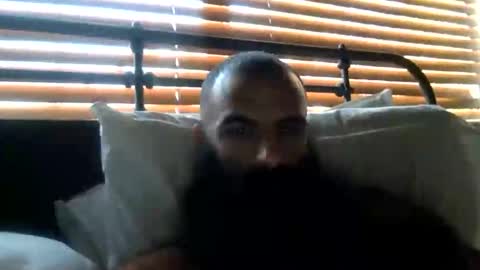 woof_wolf37 online show from February 3, 2026, 3:28 pm