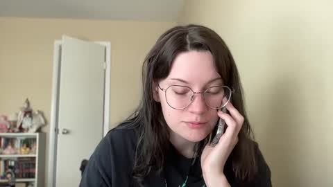 Snapshot of worship_lucina chatting on December 3, 2024, 3:55 pm Lucina online show from December 3, 2024, 3:55 pm