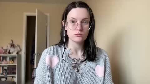 Snapshot of worship_lucina chatting on December 10, 2024, 3:22 pm Lucina online show from December 10, 2024, 3:22 pm