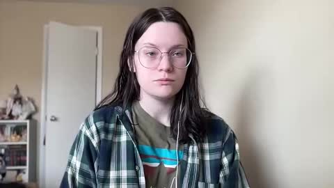 Snapshot of worship_lucina chatting on December 17, 2024, 3:49 pm Lucina online show from December 17, 2024, 3:49 pm