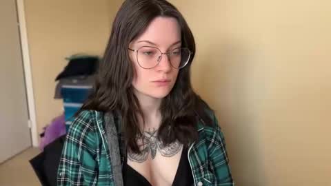 Snapshot of worship_lucina chatting on February 3, 2025, 3:49 pm Lucina online show from February 3, 2025, 3:49 pm