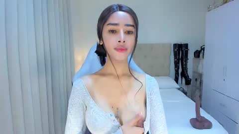 Lily online show from August 3, 2026, 2:32 am