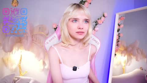 wow_angel online show from May 30, 2026, 8:55 am