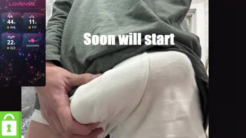 Snapshot of wow_david chatting on February 1, 2026, 9:57 pm David online show from February 1, 2026, 9:57 pm