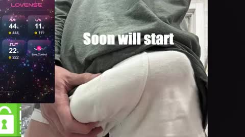 Snapshot of wow_david chatting on February 8, 2026, 9:40 pm David online show from February 8, 2026, 9:40 pm