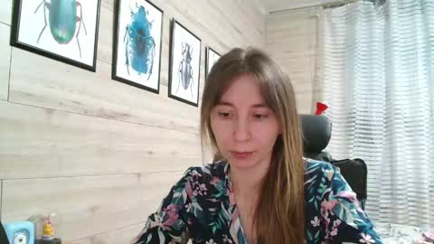 Anna  online show from April 27, 2026, 3:32 pm