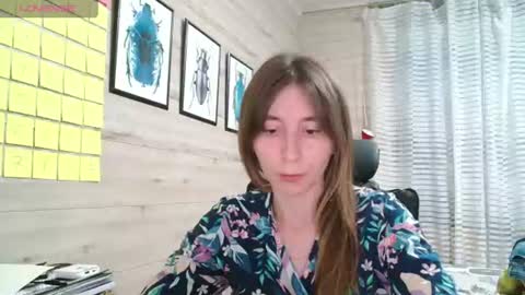 Snapshot of wow_porno_ chatting on July 18, 2026, 4:00 pm Anna online show from July 18, 2026, 4:00 pm